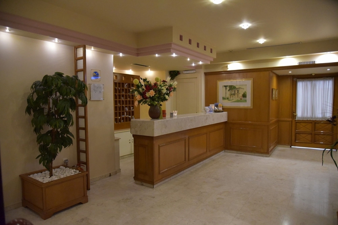 Imagen de los interiores del Hotel Victory Inn, Atenas. Foto 11