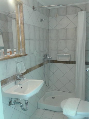 Imagen de la habitación del Hotel Victory Inn. Foto 7