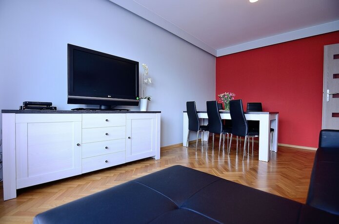 Imagen general del Hotel Victus Apartmenty - Jantar. Foto 8