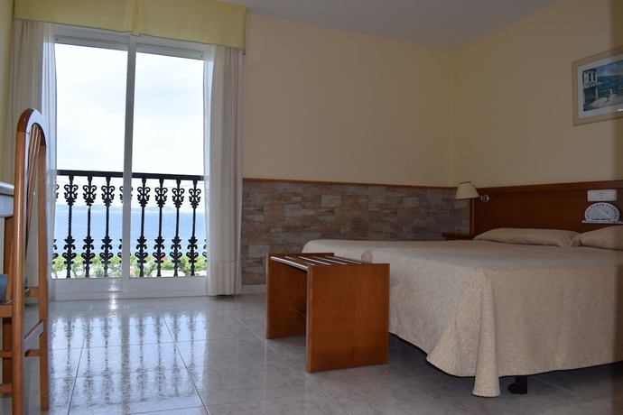 Imagen de la habitación del Hotel Vida Playa Paxariñas. Foto 9