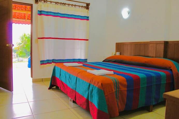 Imagen de la habitación del Hotel VidaMar. Foto 13