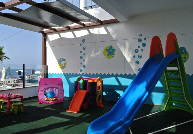 Imagen de los interiores del Hotel Vidamar Resort Madeira. Foto 17