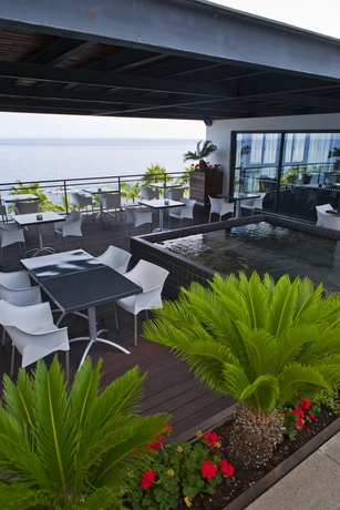 Imagen del bar/restaurante del Hotel Vidamar Resort Madeira. Foto 9