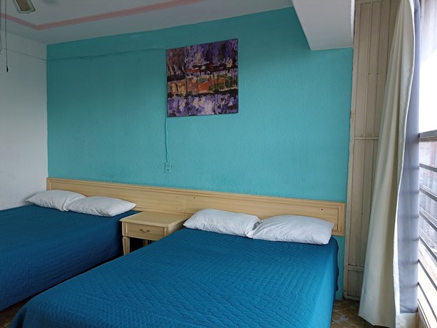 Imagen de la habitación del Hotel Viena, Irapuato. Foto 7