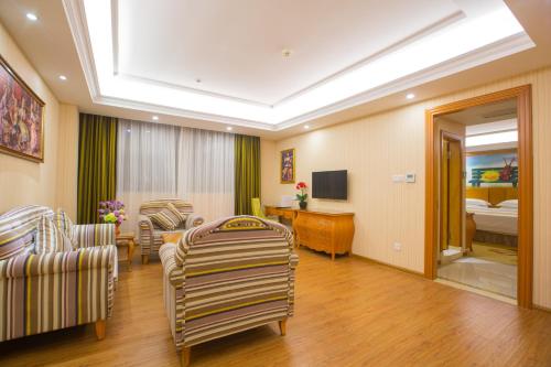 Imagen de la habitación del Hotel Vienna 3 Best Chaozhou Ancient City. Foto 9