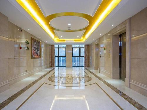 Imagen general del Hotel Vienna 3 Best Lichuan Centeral Bus Station. Foto 3