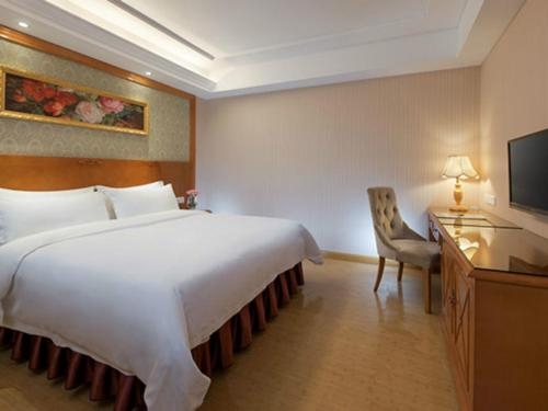 Imagen de la habitación del Hotel Vienna 3 Best Shenzhen Henggang Cuihu Shangz. Foto 8