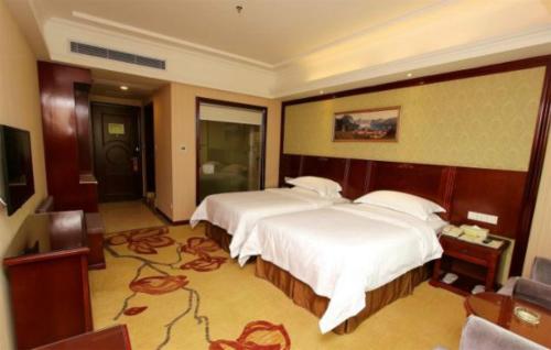 Imagen general del Hotel Vienna 3 Best Shenzhen Pinghu Fumin Road. Foto 1