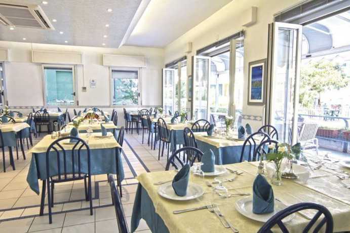 Imagen del bar/restaurante del Hotel Vienna, Bellaria-Igea Marina. Foto 7