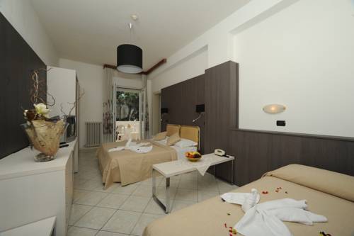 Imagen de la habitación del Hotel Vienna, Cattolica. Foto 13