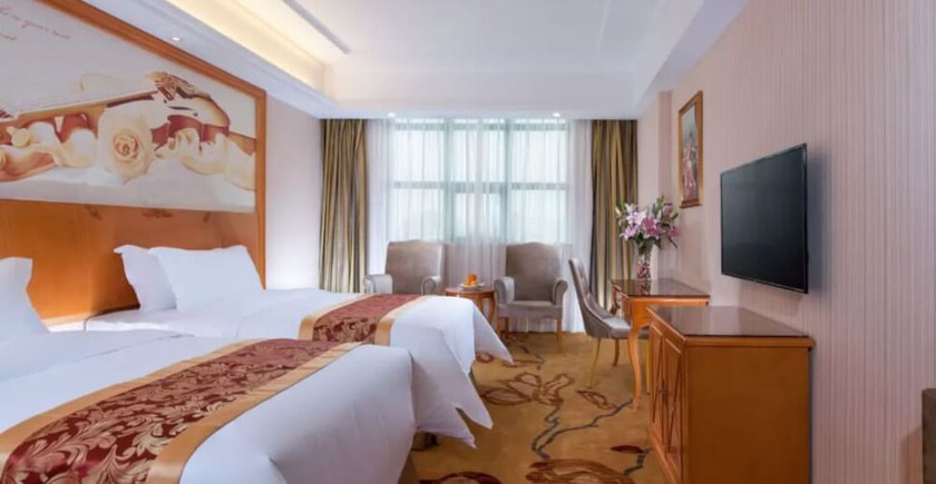 Imagen de la habitación del Hotel Vienna Chaozhou Bus Station. Foto 11