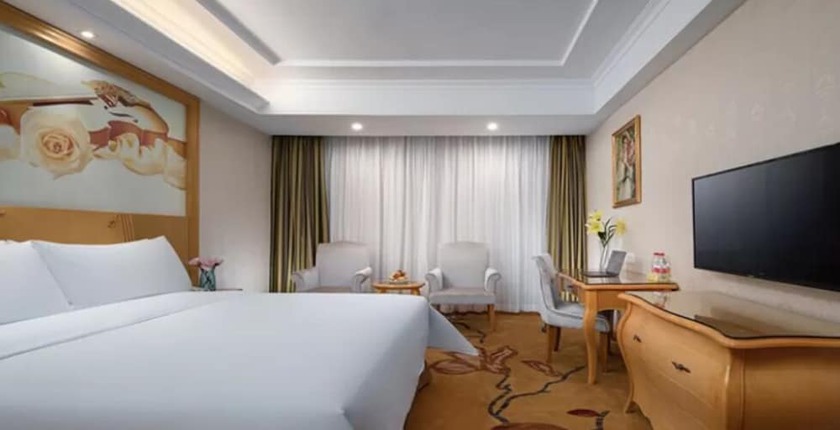 Imagen de la habitación del Hotel Vienna Chaozhou Bus Station. Foto 13