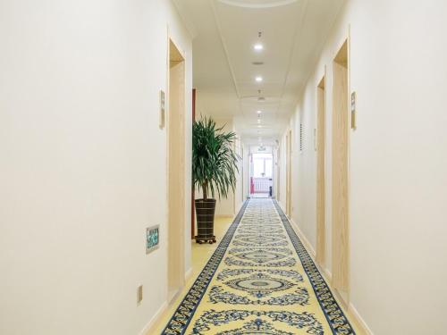 Imagen general del Hotel Vienna Classic Mudanjiang Railway Station. Foto 1