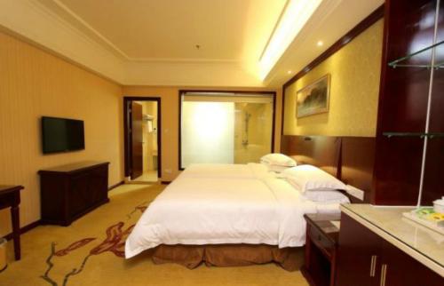Imagen de la habitación del Hotel Vienna Classic Shenzhen Bantian Wuhe Avenue. Foto 5