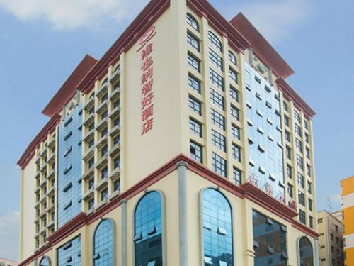 Imagen general del Hotel Vienna Classic Shenzhen Bantian Wuhe Avenue. Foto 2