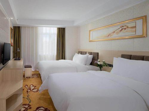 Imagen de la habitación del Hotel Vienna Classic Shenzhen Pingshan Bihu. Foto 19