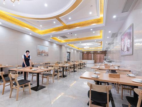 Imagen general del Hotel Vienna Danyang Glasses City High Speed Railway Station Dabo. Foto 12