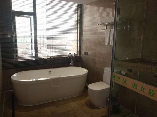 Imagen general del Hotel Vienna Dongguan Gaobu. Foto 3