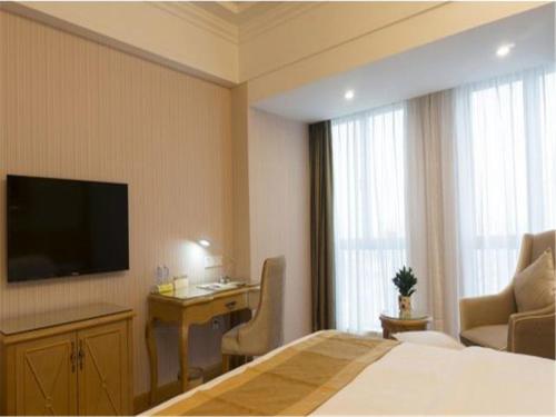 Imagen general del Hotel Vienna Dongguan Shatian Humen Port. Foto 2