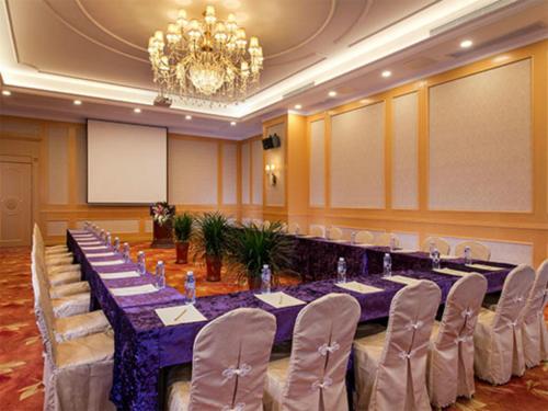 Imagen de la habitación del Hotel Vienna Guangxi Nanning International Convent. Foto 7