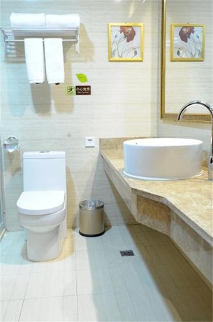 Imagen de la habitación del Hotel Vienna Guangzhou Airport. Foto 8
