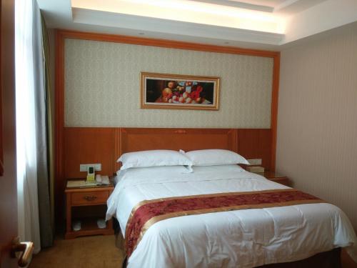 Imagen de la habitación del Hotel Vienna Guangzhou Songnan. Foto 5