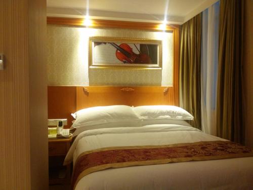 Imagen de la habitación del Hotel Vienna Guangzhou Songnan. Foto 8