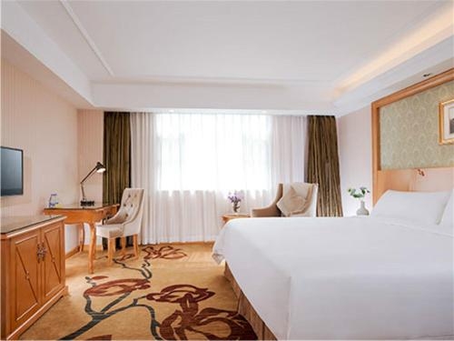 Imagen de la habitación del Hotel Vienna Guangzhou Tianhe Bus Station. Foto 8