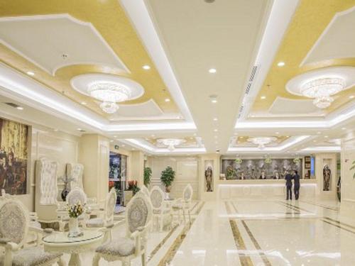 Imagen general del Hotel Vienna Guiyang Jiaxiulou Jichang Road. Foto 3
