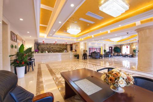 Imagen general del Hotel Vienna Hotel Jinshan New City Wanda Plaza. Foto 3