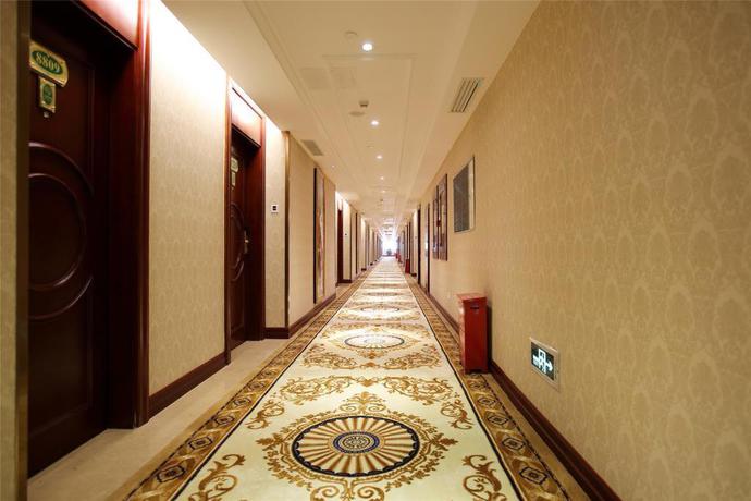 Imagen de los interiores del Hotel Vienna Hotel Shenzhen Airport Branch. Foto 17