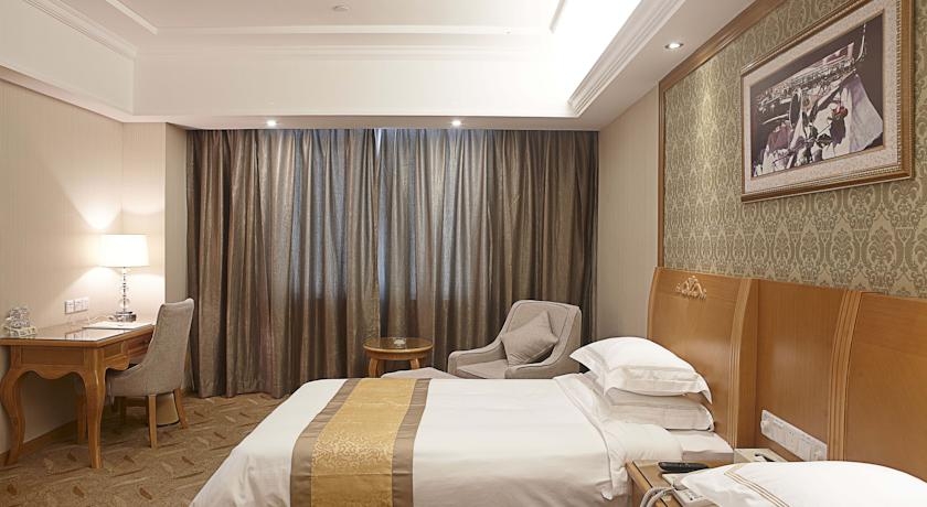 Imagen de la habitación del Hotel Vienna Hotel (Shenzhen Bantian Huawei Metro Station). Foto 2