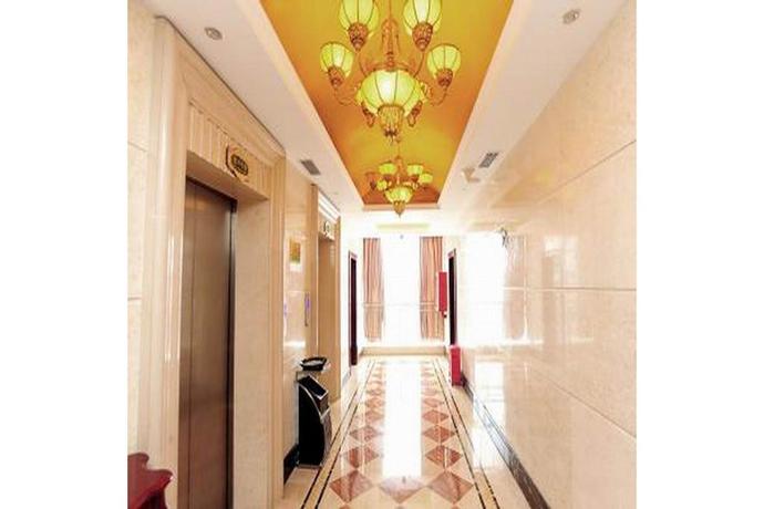 Imagen de los interiores del Hotel Vienna Hotel (Shenzhen Longhua Qinghu Road Branch. Foto 9