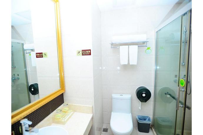 Imagen de la habitación del Hotel Vienna Hotel (Shenzhen Longhua Qinghu Road Branch. Foto 5