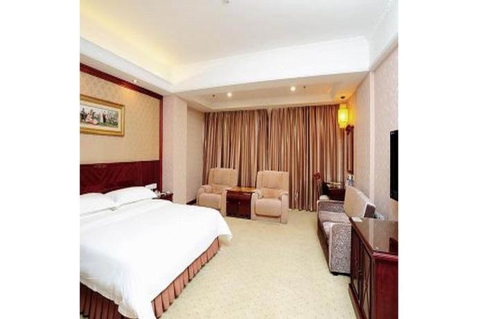 Imagen de la habitación del Hotel Vienna Hotel (Shenzhen Longhua Qinghu Road Branch. Foto 6