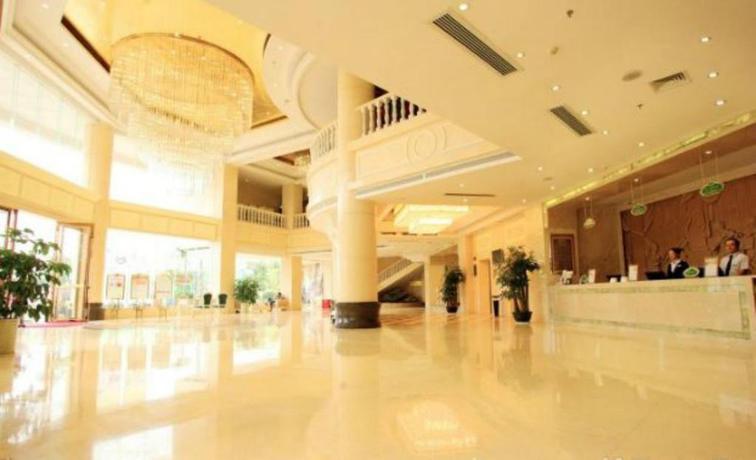 Imagen de los interiores del Hotel Vienna Hotel (Shenzhen Shajing Shangnan Branch). Foto 17