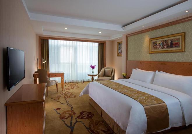 Imagen de la habitación del Hotel Vienna Hotel (Shenzhen Shajing Shangnan Branch). Foto 9