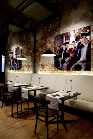 Imagen del bar/restaurante del Hotel Vienna House By Wyndham Andel's Lodz. Foto 2