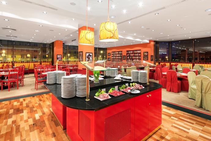 Imagen del bar/restaurante del Hotel Vienna House By Wyndham Diplomat Prague. Foto 2