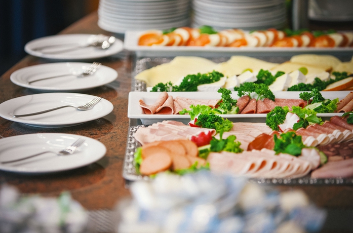 Imagen del bar/restaurante del Hotel Vienna House Easy By Wyndham Bad Oeynhausen. Foto 2