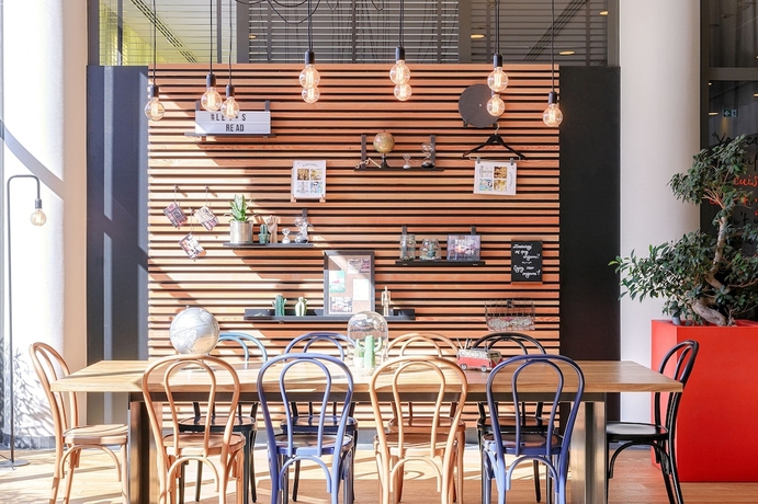 Imagen de los interiores del Hotel Vienna House Easy By Wyndham Katowice. Foto 19