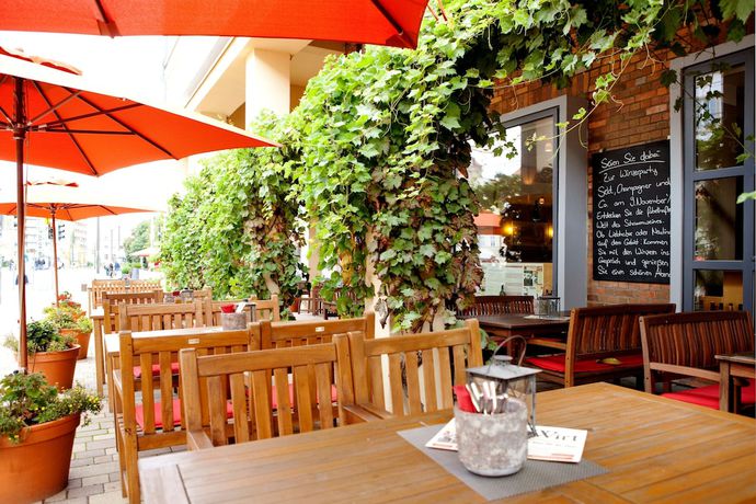 Imagen del bar/restaurante del Hotel Vienna House Easy By Wyndham Rostock. Foto 7