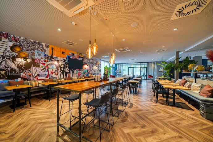 Imagen del bar/restaurante del Hotel Vienna House Easy by Wyndham Hannover. Foto 3