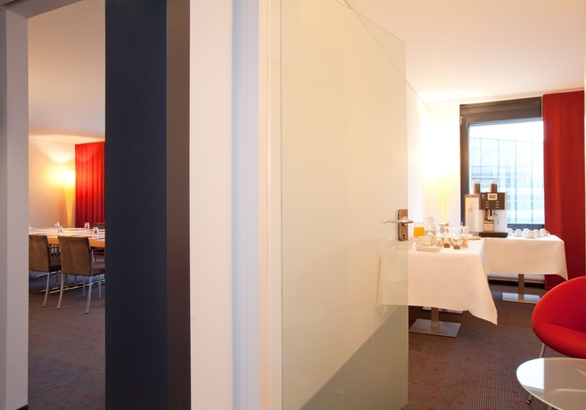 Imagen de los interiores del Hotel Vienna House Easy by Wyndham Stuttgart. Foto 15