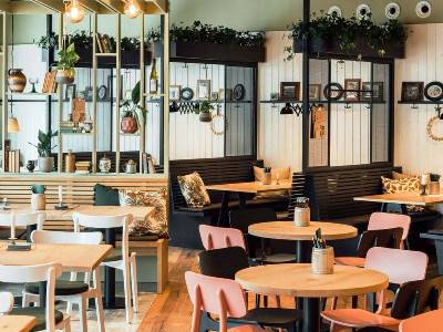 Imagen del bar/restaurante del Hotel Vienna House by Wyndham MQ Kronberg. Foto 8