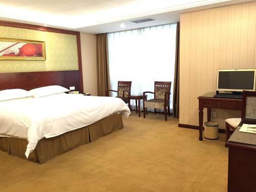 Imagen de la habitación del Hotel Vienna International Changsha West Bus Stati. Foto 8