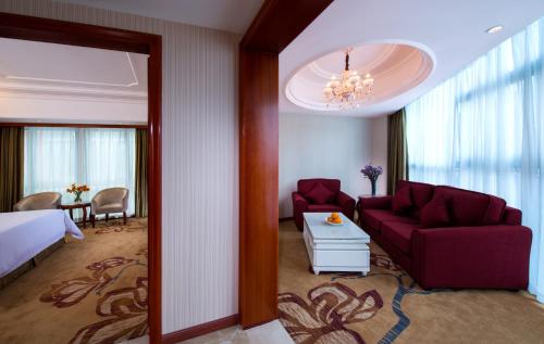 Imagen general del Hotel Vienna International Foshan Qiandeng Lake. Foto 3