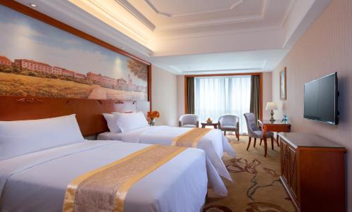 Imagen de la habitación del Hotel Vienna International Foshan Qiandeng Lake. Foto 6