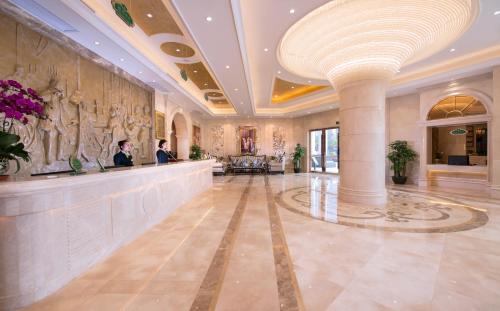 Imagen de la habitación del Hotel Vienna International Foshan Qiandeng Lake. Foto 8