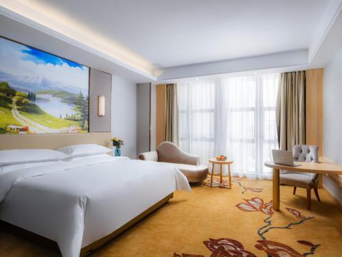 Imagen de la habitación del Hotel Vienna International Fujian Quanzhou Jinjiang Airport. Foto 18